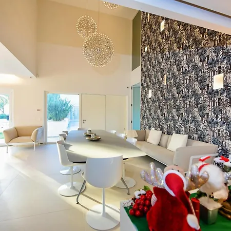 Villa Vinner - *